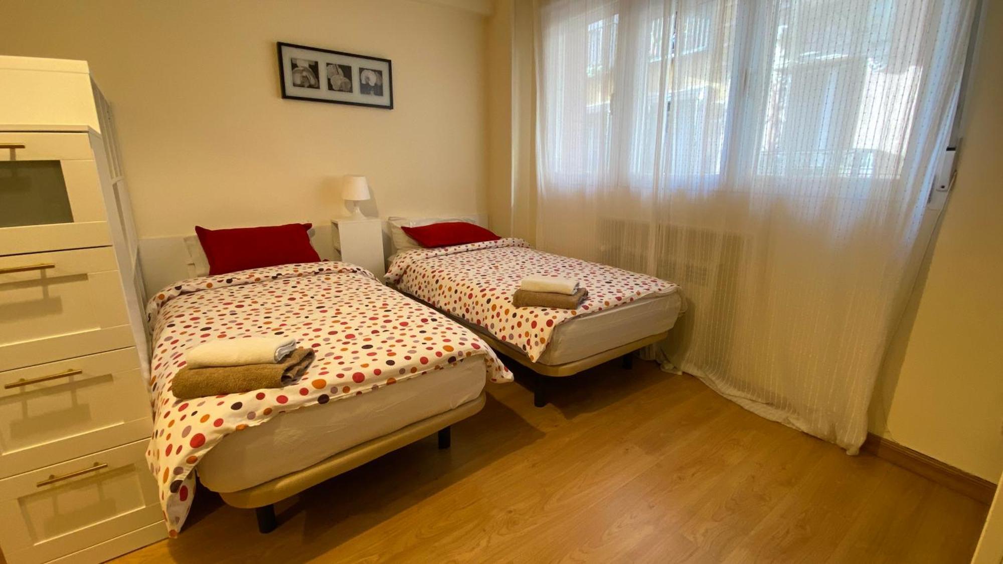 Stopinflat Madrid Luaran gambar